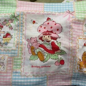 Vintage Strawberry Shortcake Sheet Set